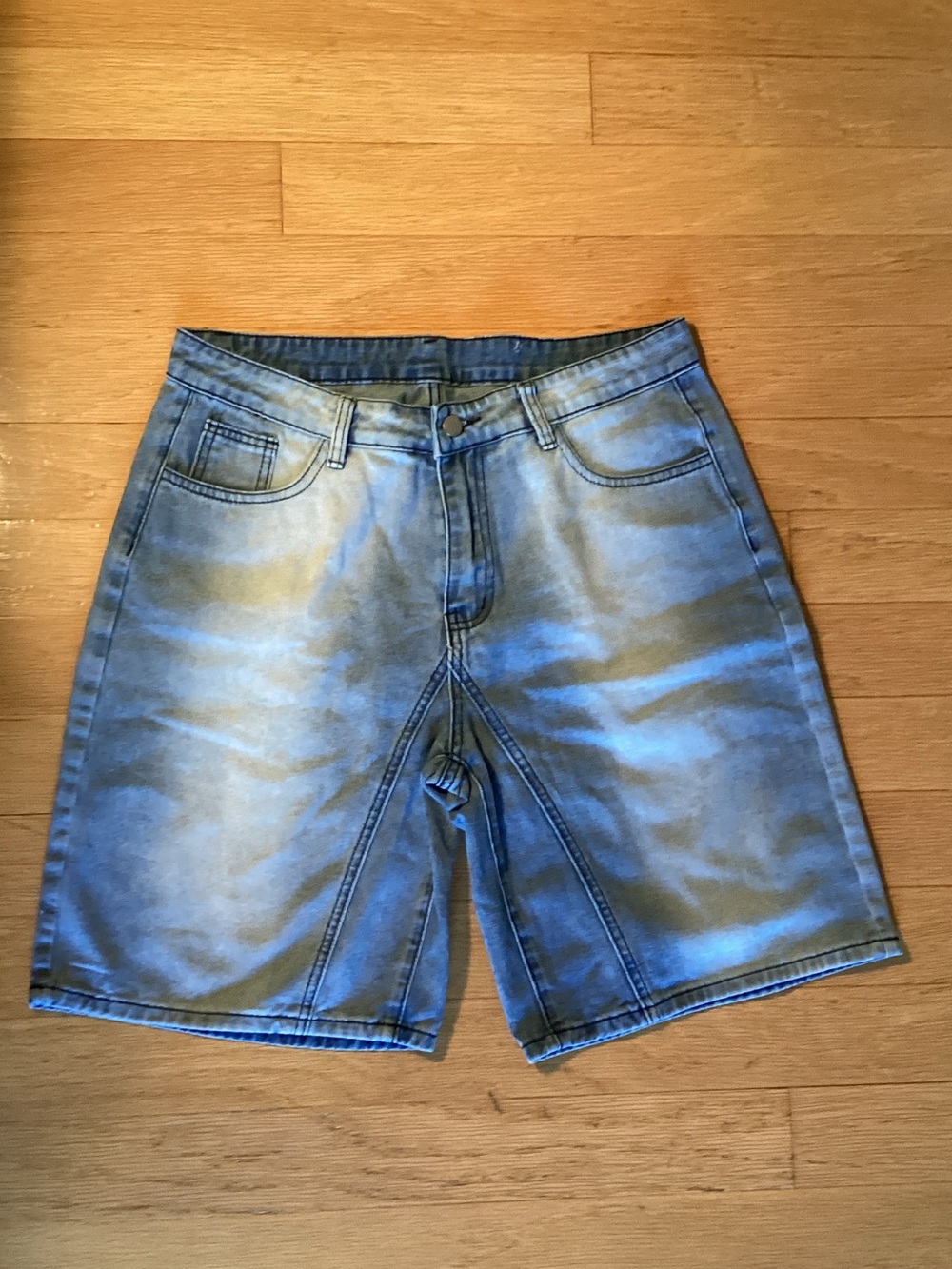 Source Unknown Women's Light Blue Denim Shorts